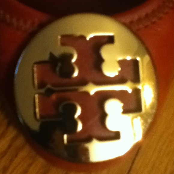 Tory burch burgundy wedges - Picture 2 of 4