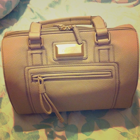 💀SOLD💀 Calvin Klein beige satchel.