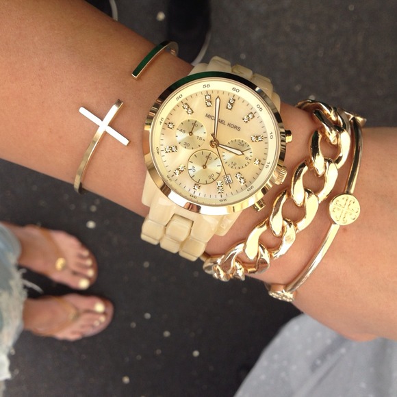 Tory inspired Bangle - Picture 3 of 3