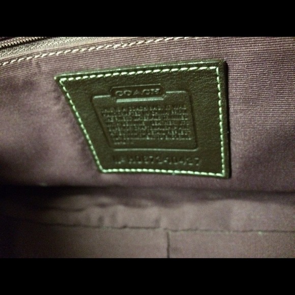 Used Coach purse - Picture 2 of 9