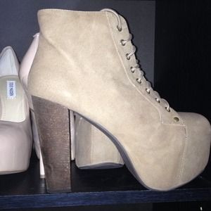 ❌Sold❌Jeffrey Campbell lita