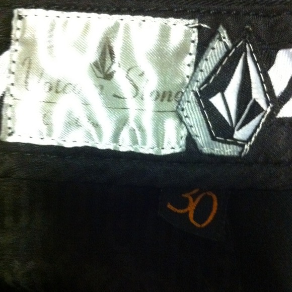 Volcom Shorts - Picture 3 of 3