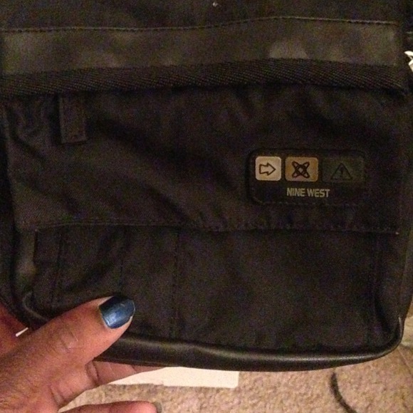 Nine West cross body bag - Picture 2 of 3