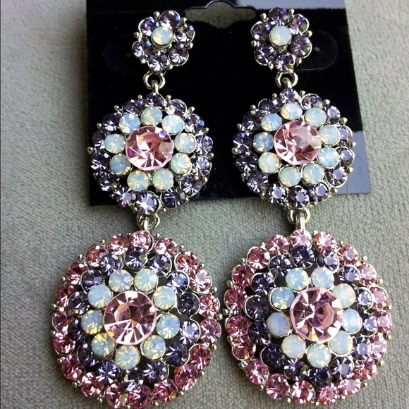 💕SOLD💕Beautiful multicolor chandelier earrings🎀