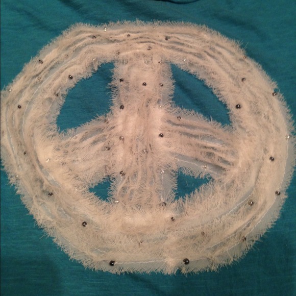 🚫🚫SOLD🚫🚫Peace sign Old navy Tee - Picture 2 of 2
