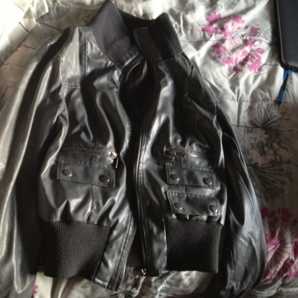 Jacket - Picture 2 of 4