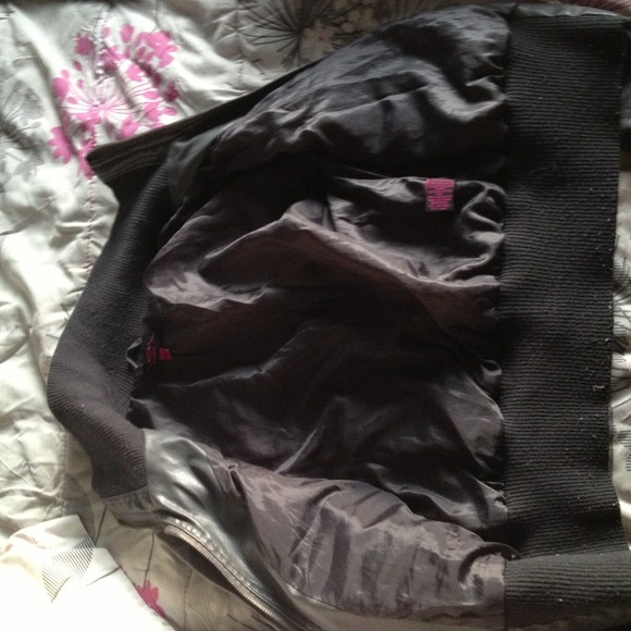 Jacket - Picture 3 of 4