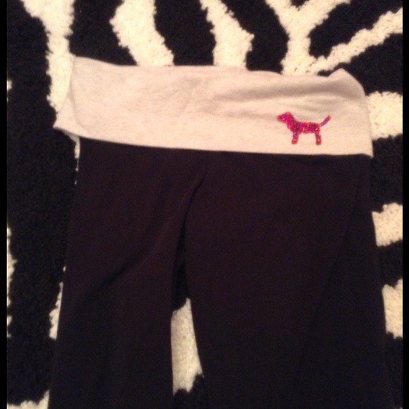 Victoria Secret Straight Leg Yoga Pants - Picture 2 of 2