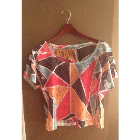 Multicolored Geometric Top