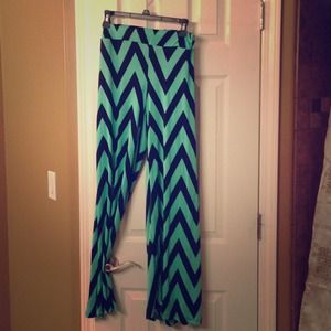 SOLD-Bundle💢Sm Chevron Pants & BigStar27L Jeans.