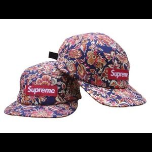 Supreme baseball cap ;)