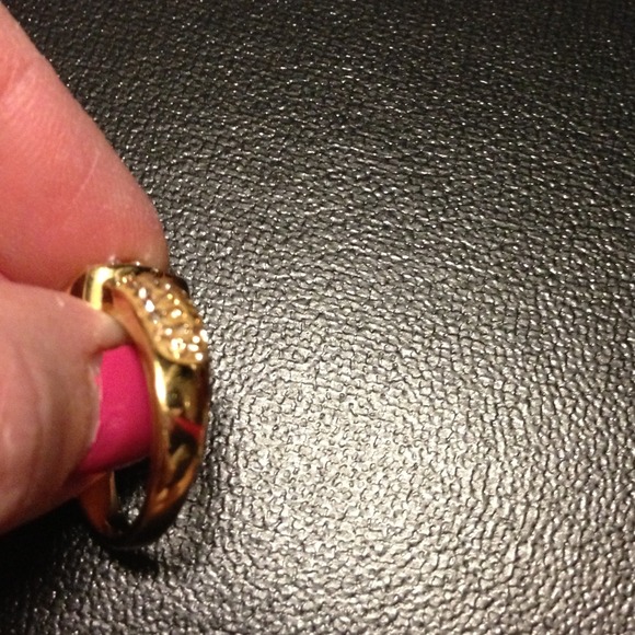 Very bling buckle ring! - Picture 3 of 3