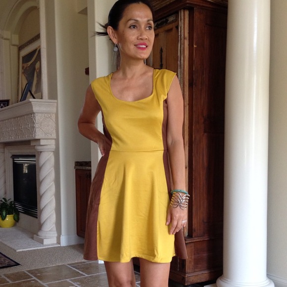 Multi-color sexy open back dress. - Picture 2 of 4