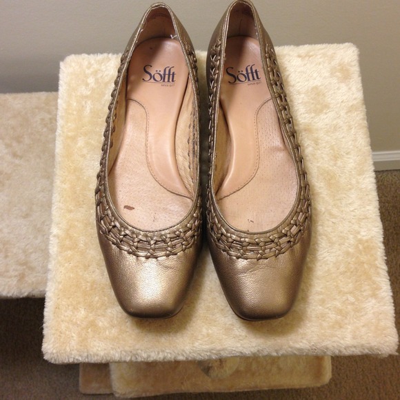 Sofft flat / low heel