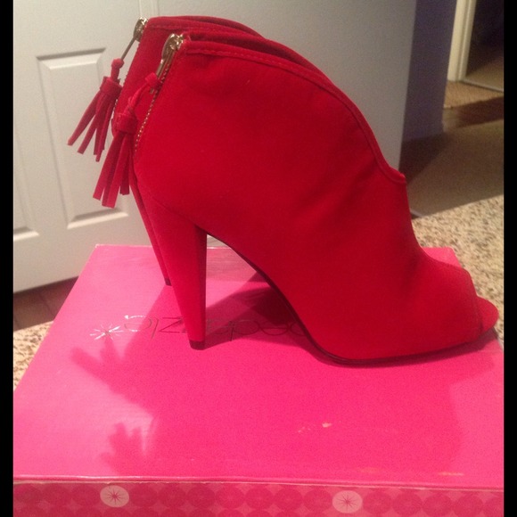 Red Heels****Shoedazzle