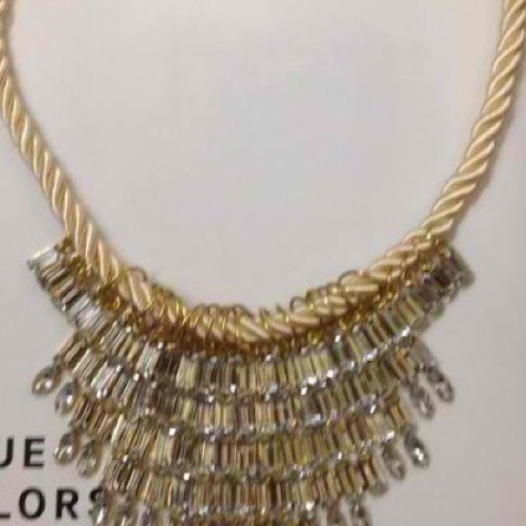 🎉HP Date Night🎉beautiful Lg Necklace‼️COO SALE‼️
