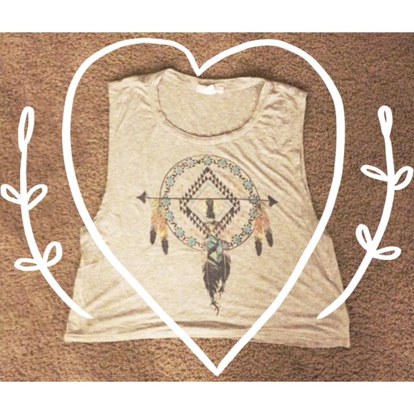 ❌TRADED❌Dreamcatcher Muscle Crop top