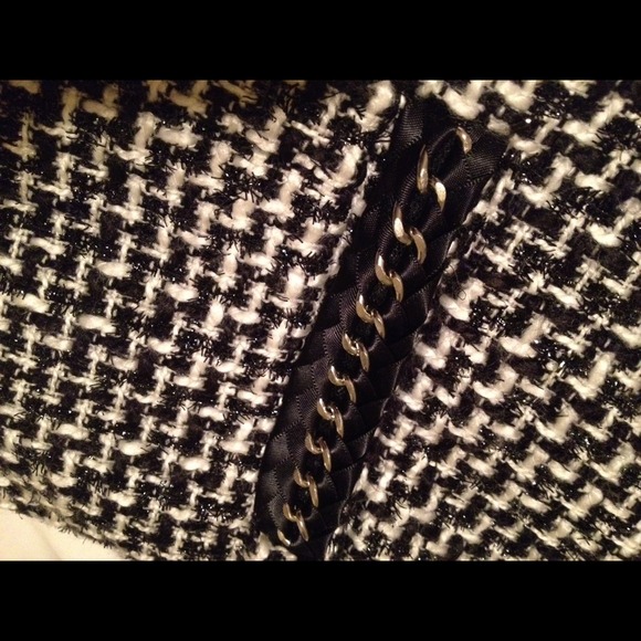 🍃Tweed Jacket🍃 - Picture 3 of 4