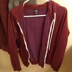 Maroon guy sweater 🍮SOLD🍮
