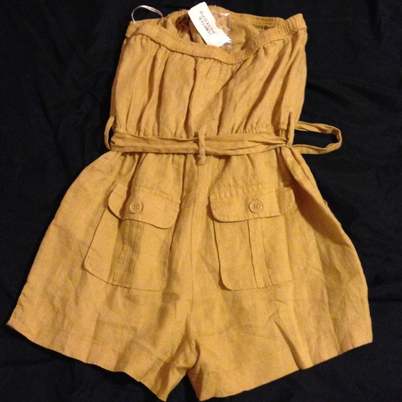 Forever 21 mustard romper - Picture 3 of 3