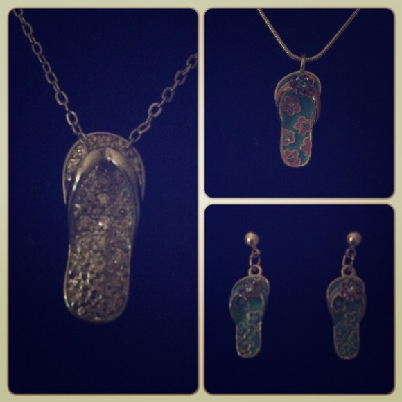 BUNDLE! Two Flipflop Necklaces & Matching Earrings - Picture 1 of 3