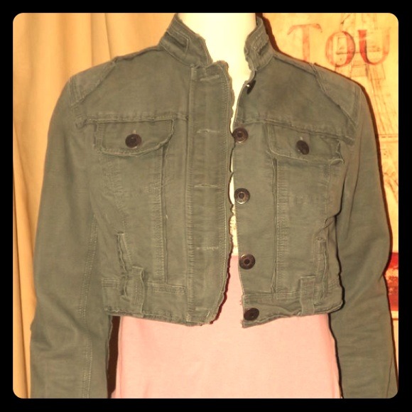 💚 BB Dakota Olive Crop Denim Jacket M