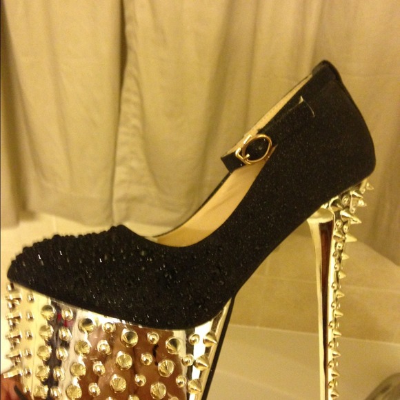 Spiked Heels - Picture 2 of 4
