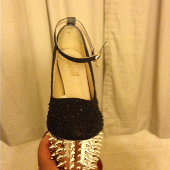 Spiked Heels - Picture 4 of 4