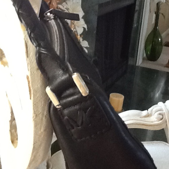 Handbag - Picture 3 of 3