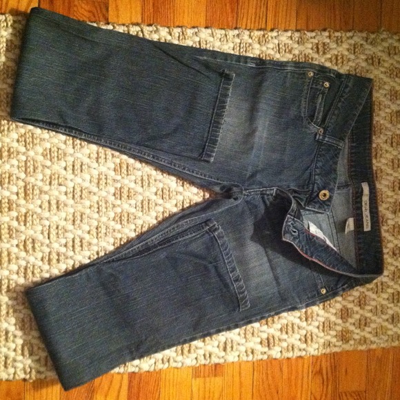 🚫SOLD IN BUNDLE🚫 DKNY Skinny Jeans