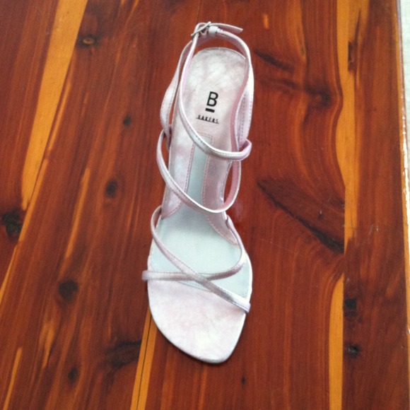 Pink pumps - Picture 2 of 4