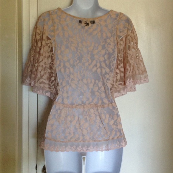 Lace top - Picture 2 of 4