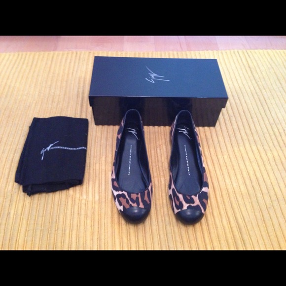 Giuseppe Zanotti Leopard Flats - Picture 1 of 4