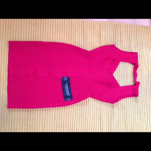 ~SOLD~ Authentic Herve Leger dress S - Picture 4 of 4