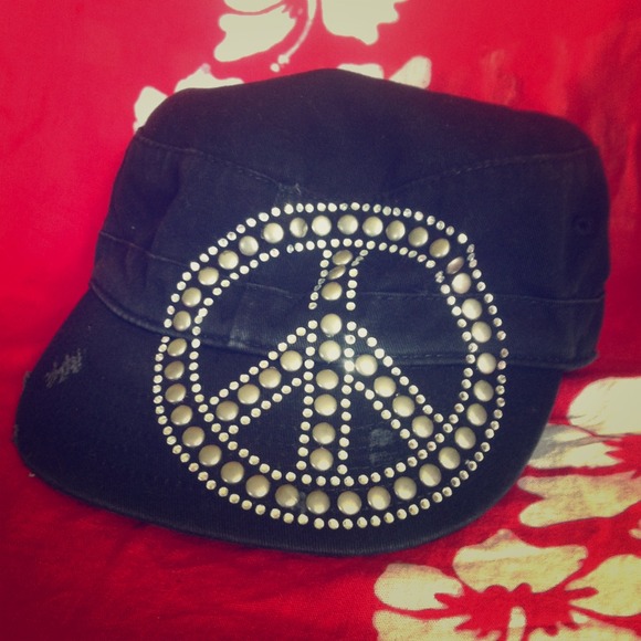 Sold for bundle💖Black hat !!