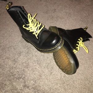 Black Leather Dr. Martens 1460