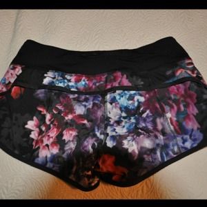 Hold🚫 Speed Short in "Spring has Sprung"