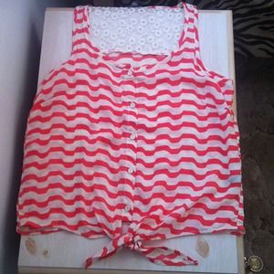 💕💕SOLD💕💕Coral and cream printed blouse