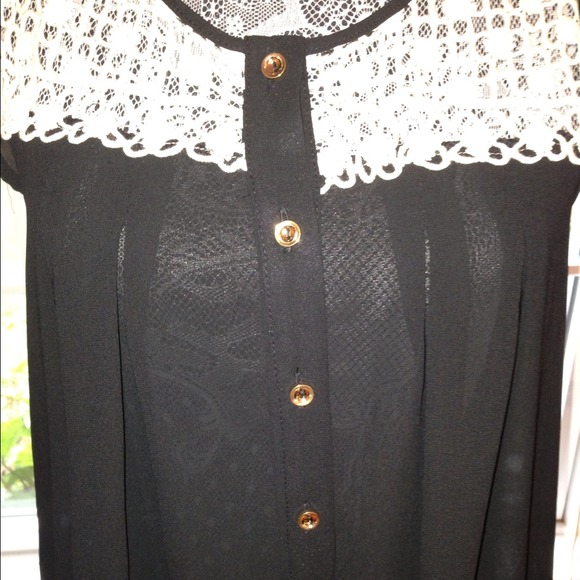 Sheer black dressy top - Picture 3 of 4