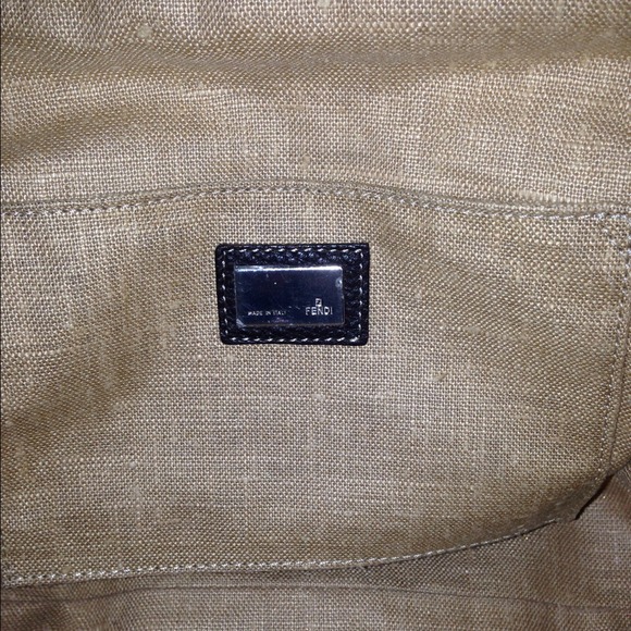 Inside picture of FENDI bag - Picture 2 of 2