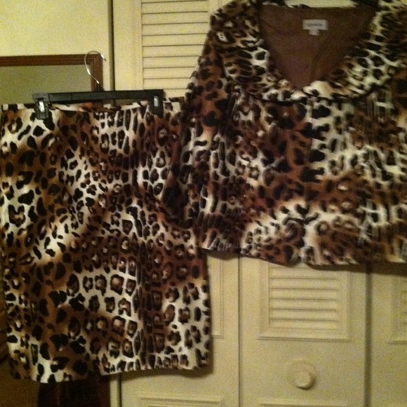 Leopard print 2pc skirt set - Picture 1 of 1