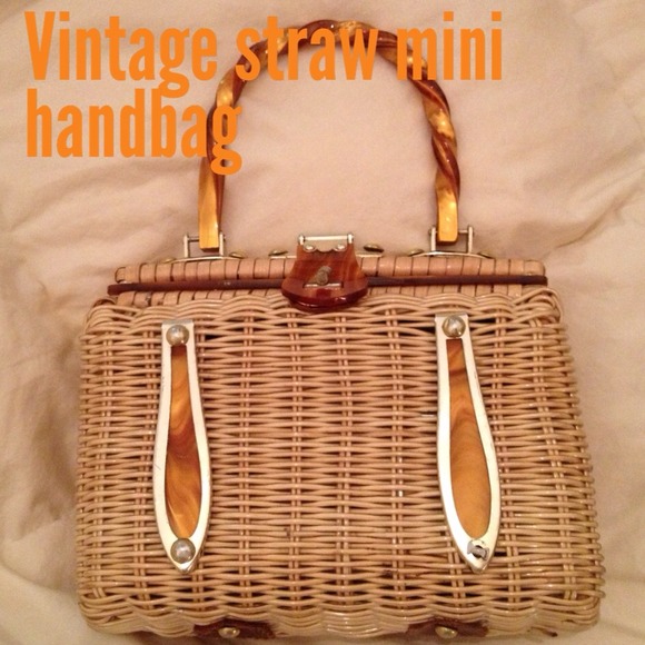 Vintage mini straw bag