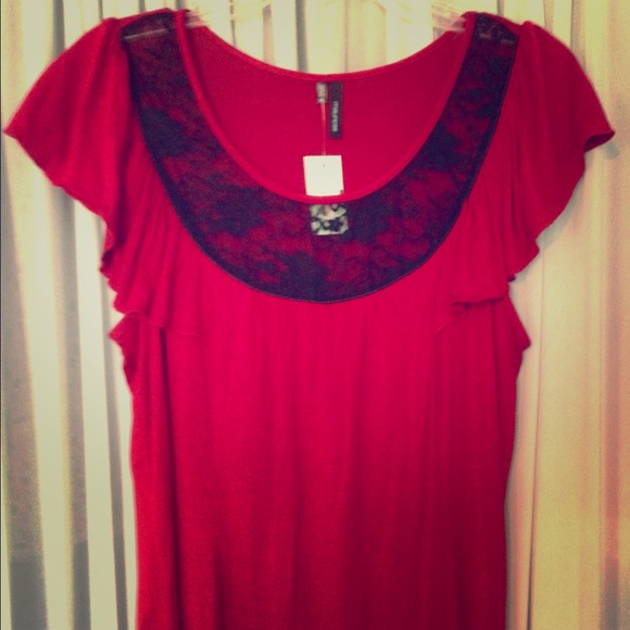 Red with black lace NWT top!