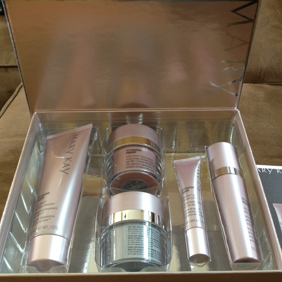 MaryKay TimeWise Volu-firm