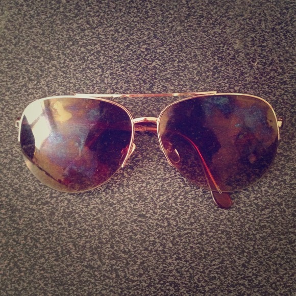 Aviator sunglasses