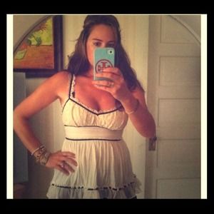 VICTORIAS SECRET Cream tank with black piping