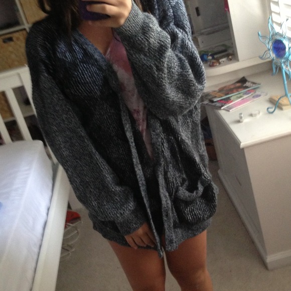 Oversized knit cardigan