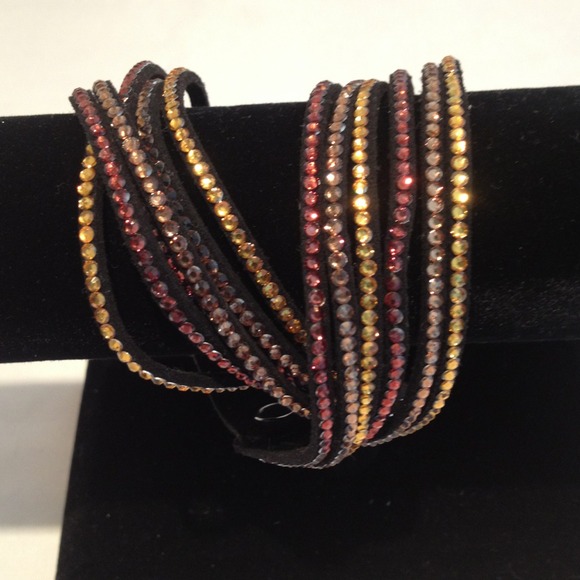 Bracelet - Picture 1 of 3