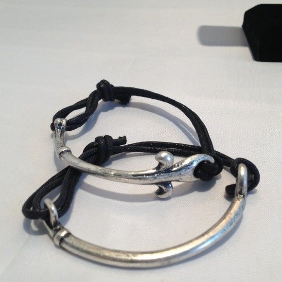 Bracelets - Picture 1 of 1