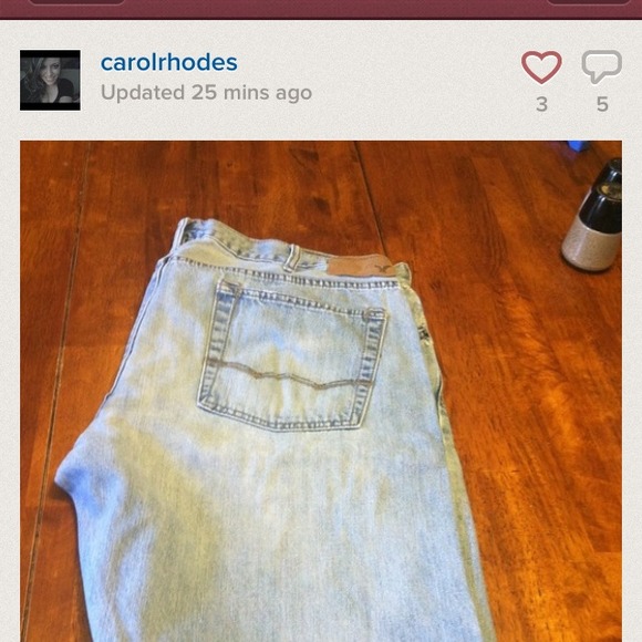 2 pairs if men's AE jeans